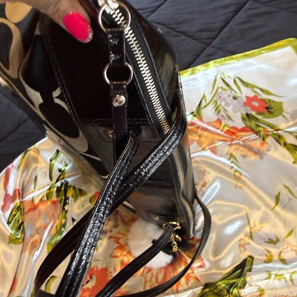 Coach Laura Signature Tote Black Patent Leather Trim - Picture 11 of 14